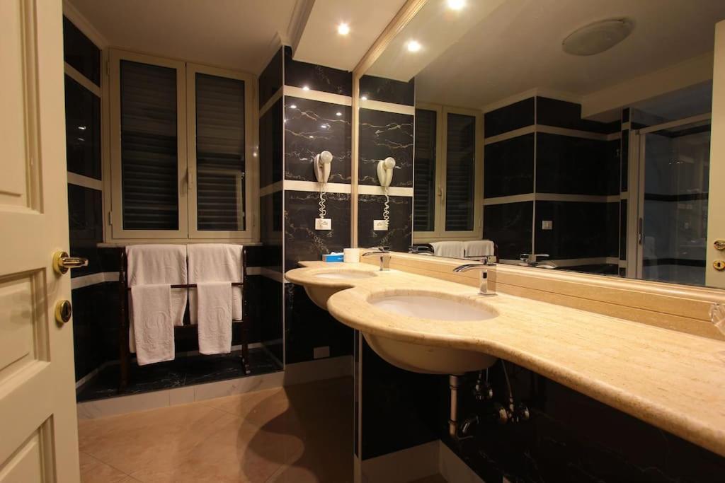 41 Nazionale Suite 41 Roma Exterior foto